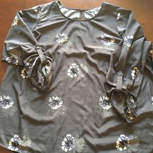 Beautiful grey top from Stitch Fix  3X